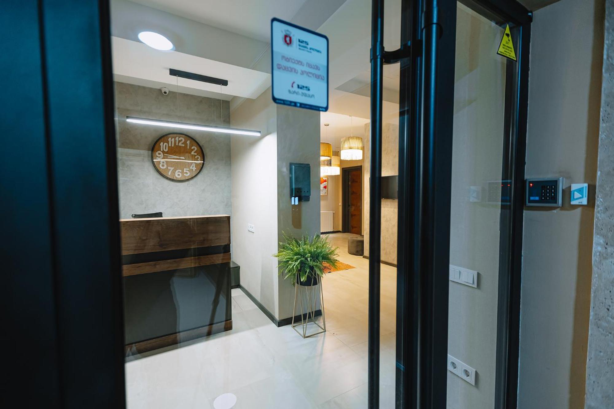 Hotel Sky Station 第比利斯 外观 照片