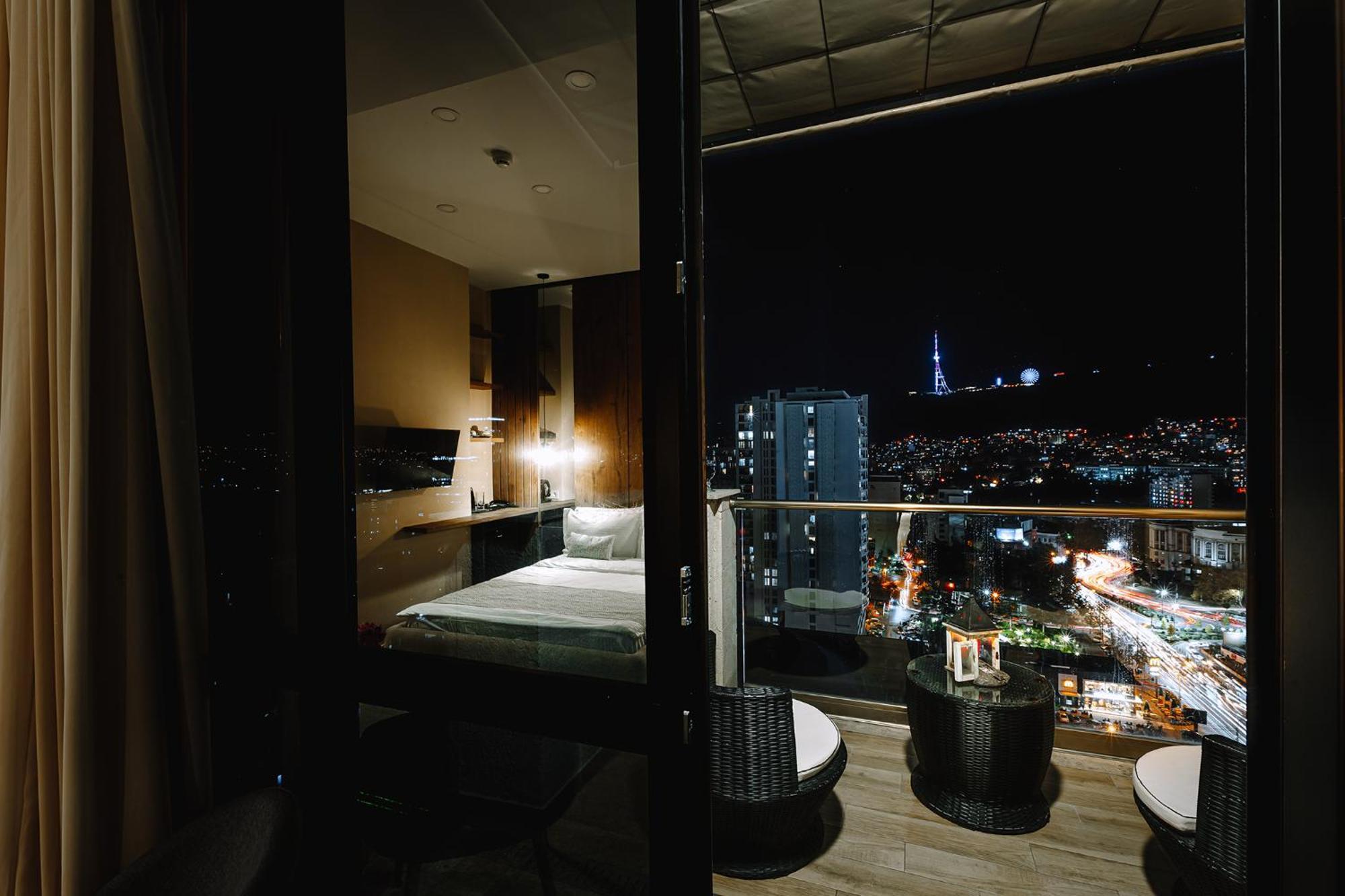 Hotel Sky Station 第比利斯 外观 照片