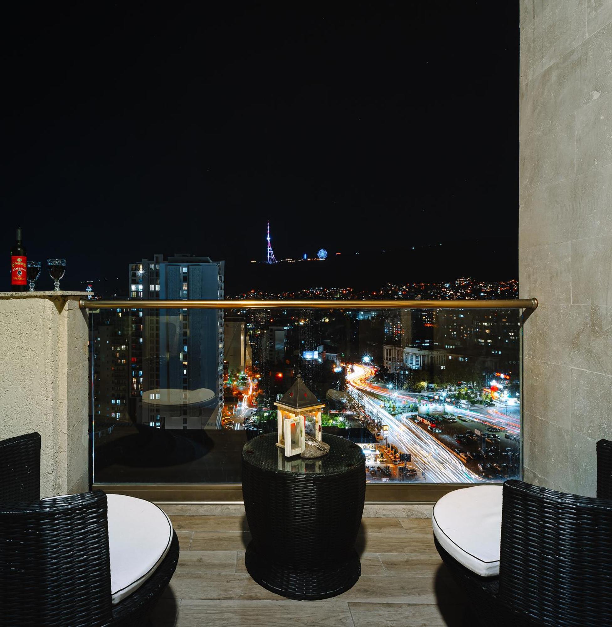 Hotel Sky Station 第比利斯 外观 照片
