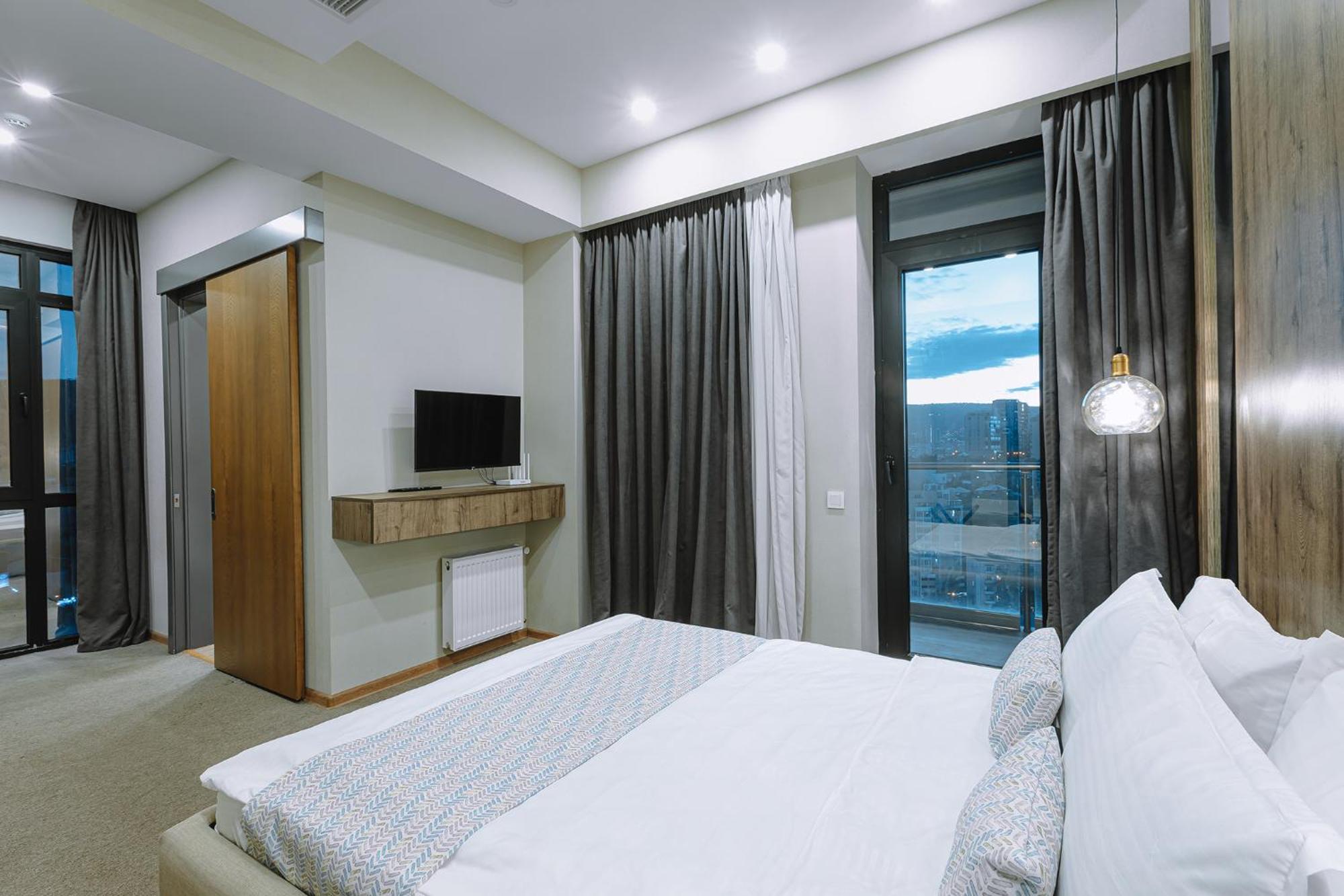 Hotel Sky Station 第比利斯 外观 照片