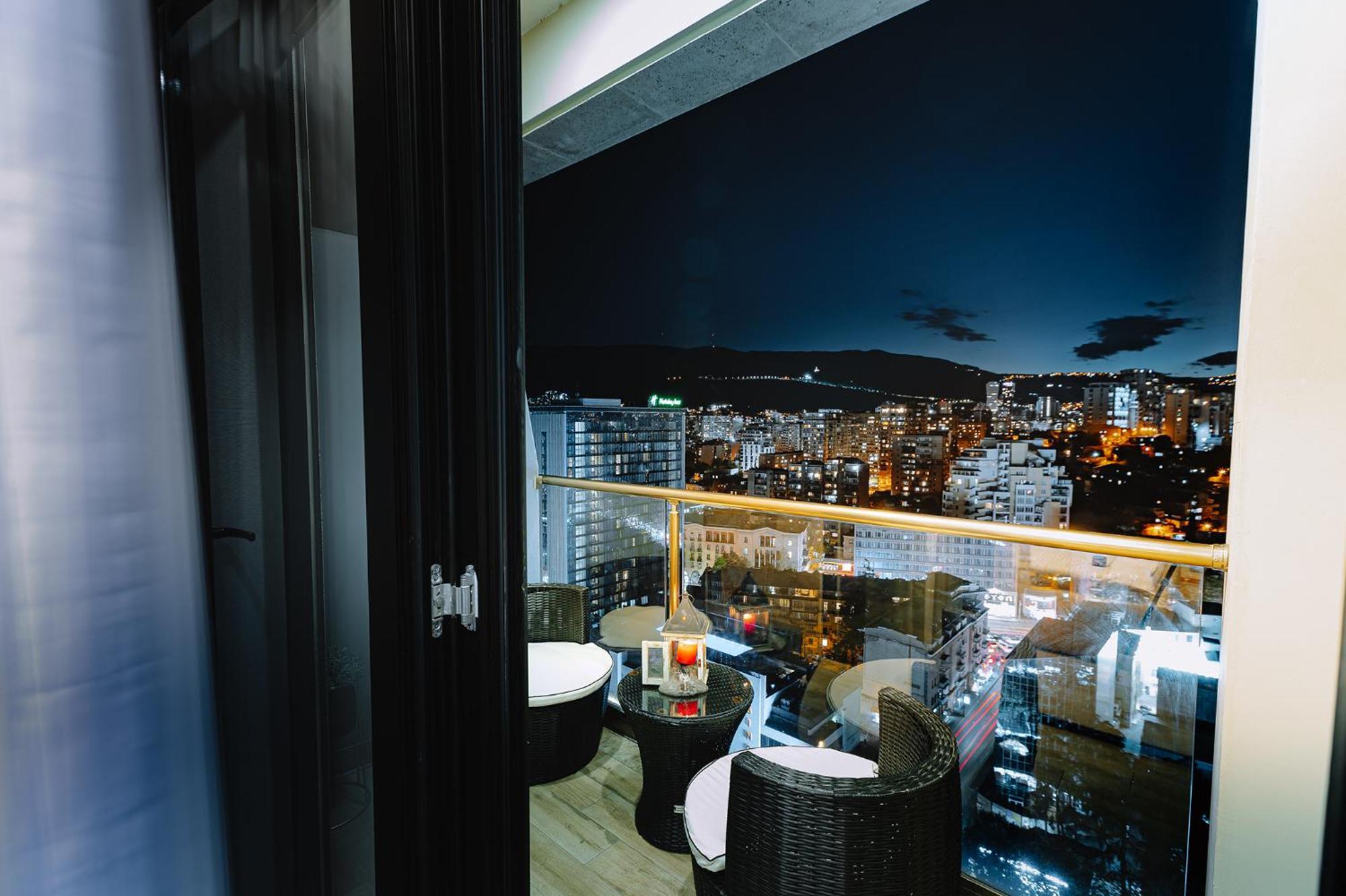 Hotel Sky Station 第比利斯 外观 照片
