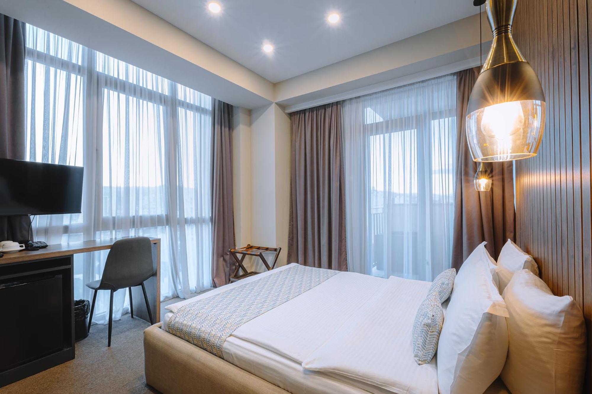 Hotel Sky Station 第比利斯 外观 照片